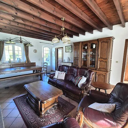 Spacious Family Near The Sea Prázdninový dům *