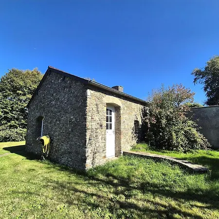 Spacious Family Near The Sea