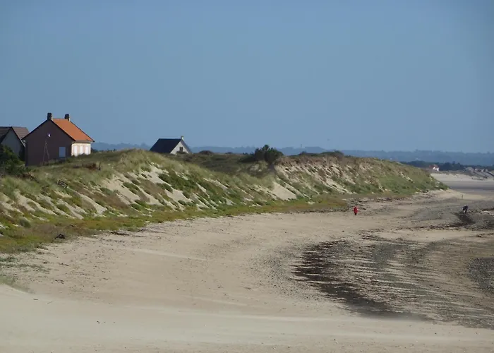 Prázdninový dům Spacious Family Near The Sea Denneville